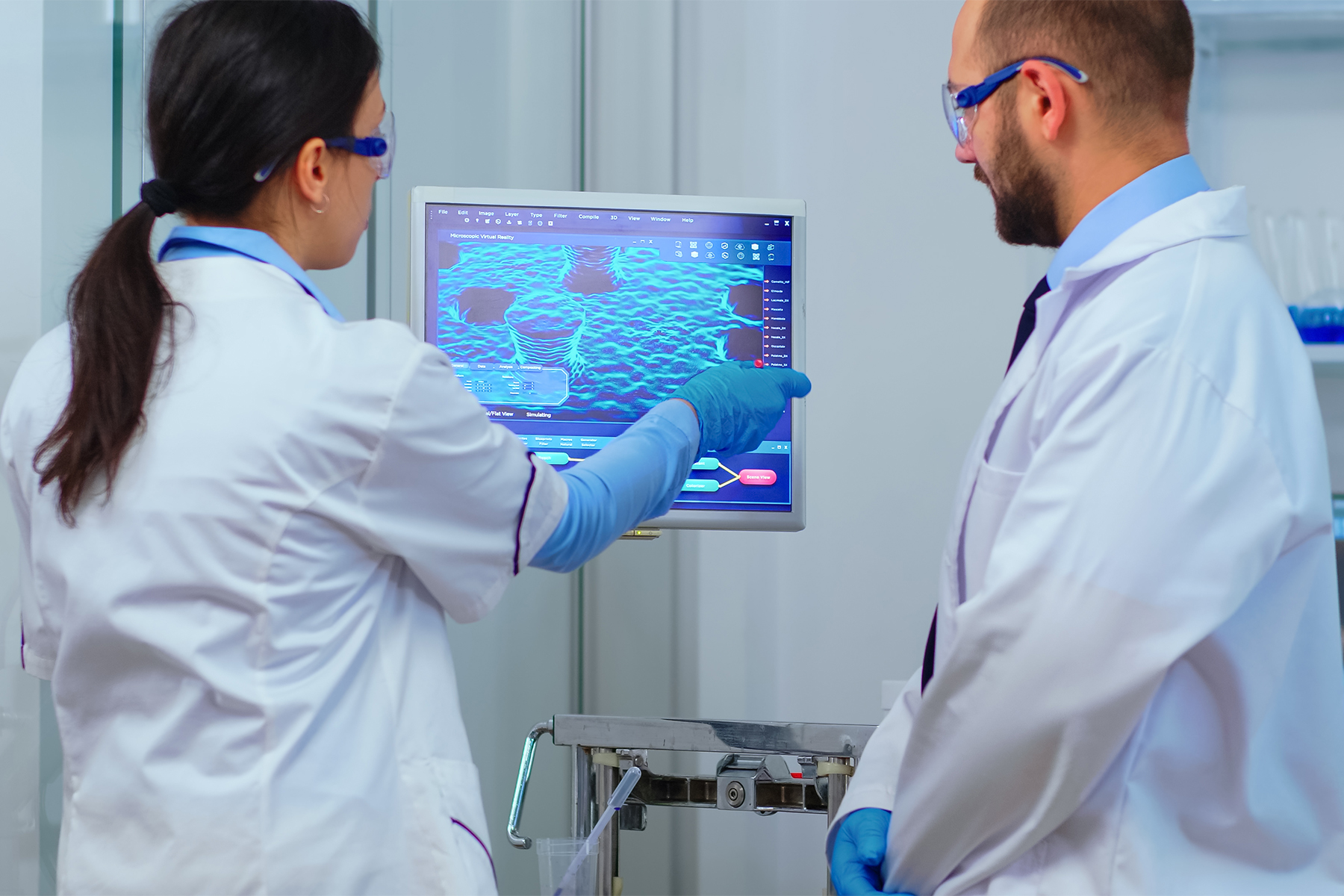 Explore c&oacute;mo las predisposiciones gen&eacute;ticas contribuyen a enfermedades venosas como las v&aacute;rices y la trombosis venosa profunda, y comprende las implicaciones para el diagn&oacute;stico y el tratamiento.